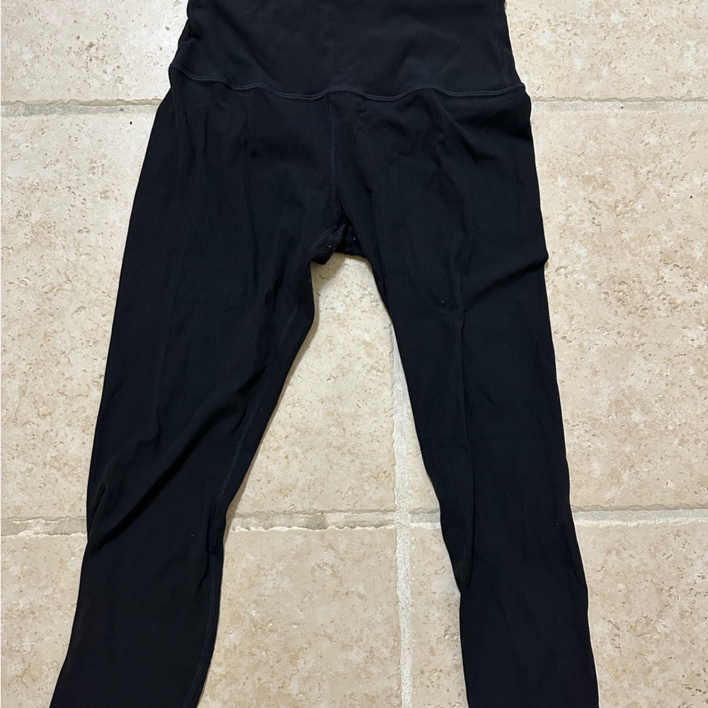 Size 8 23’Ribbed Lululemon Legging